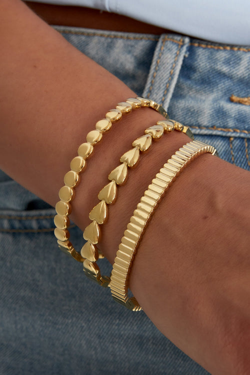 Elegant Heart Bangle for Everyday Glamour